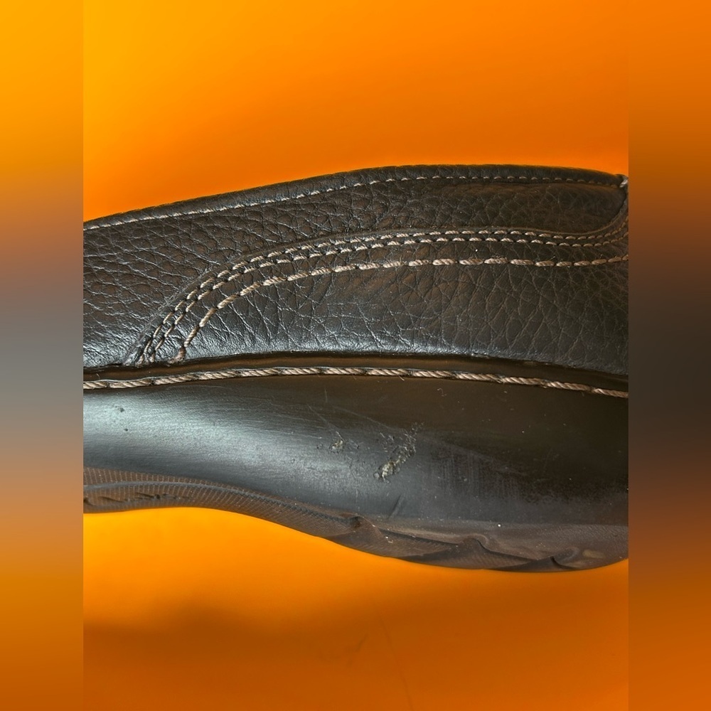 Clarks Collection Deep Blue Leather Slide On Loafers with Button Accent Size 7.5 - Picture 9 of 10